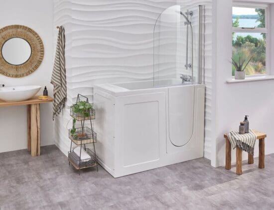 A georgia tub style disabled bath