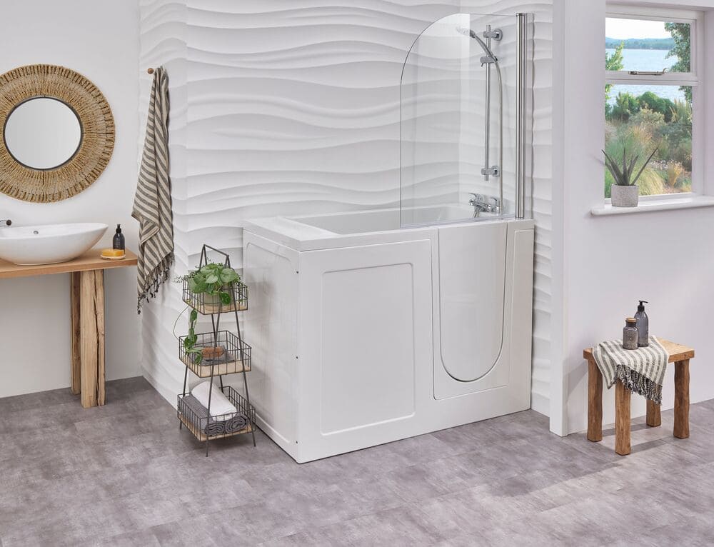 A georgia tub style disabled bath