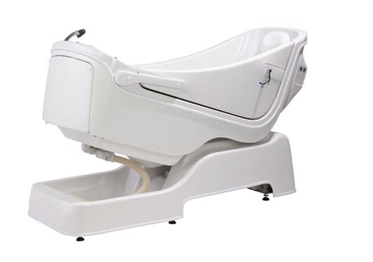 Sentes accessible bath with reclining system tilted back